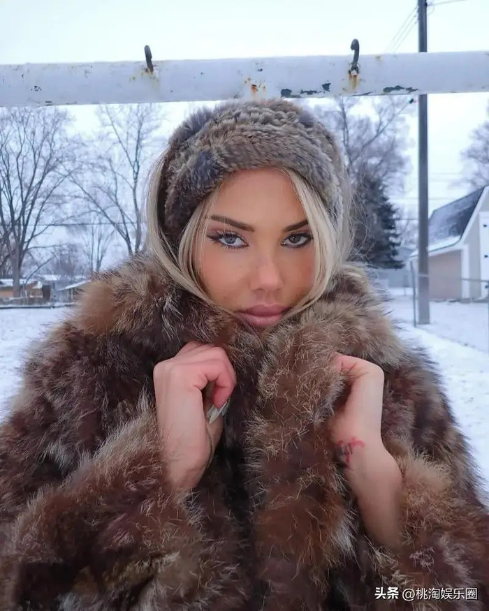 Sahara Ray từng vướng tin đồn tình cảm với Justin Bieber.&nbsp;