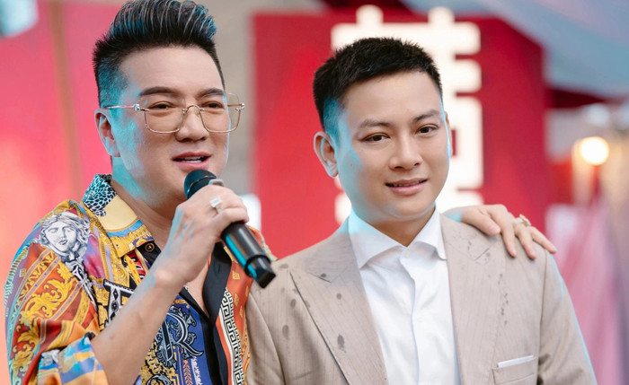Đàm Vĩnh Hưng trong ngày vui của Hoài Lâm tại Vĩnh Long.