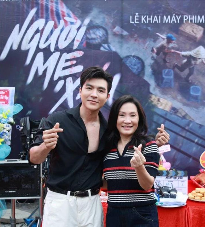 Steven Nguyễn vào vai Lạc, con trai bà Hồng do Hồng Đào thủ vai trong Người Mẹ Xấu.