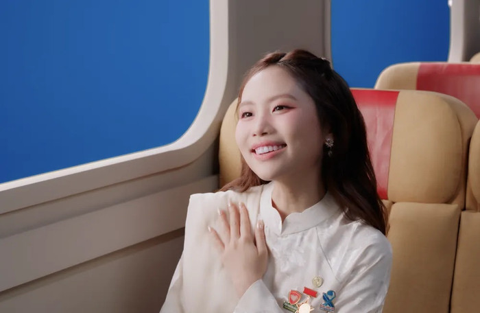 Phương Mỹ Chi trong MV Gạo của ta mang nhiều ý nghĩa tôn vinh hạt gạo Việt Nam.