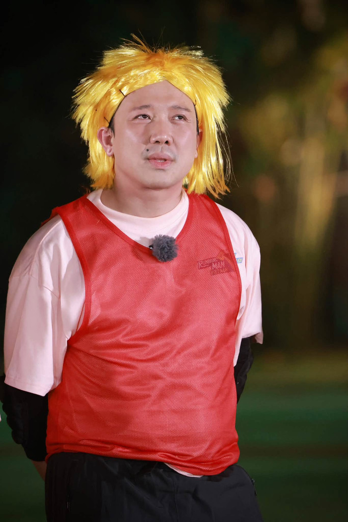 Trấn Thành được nhiều khán giả yêu mến với tính cách hài hước, duyên dáng.
