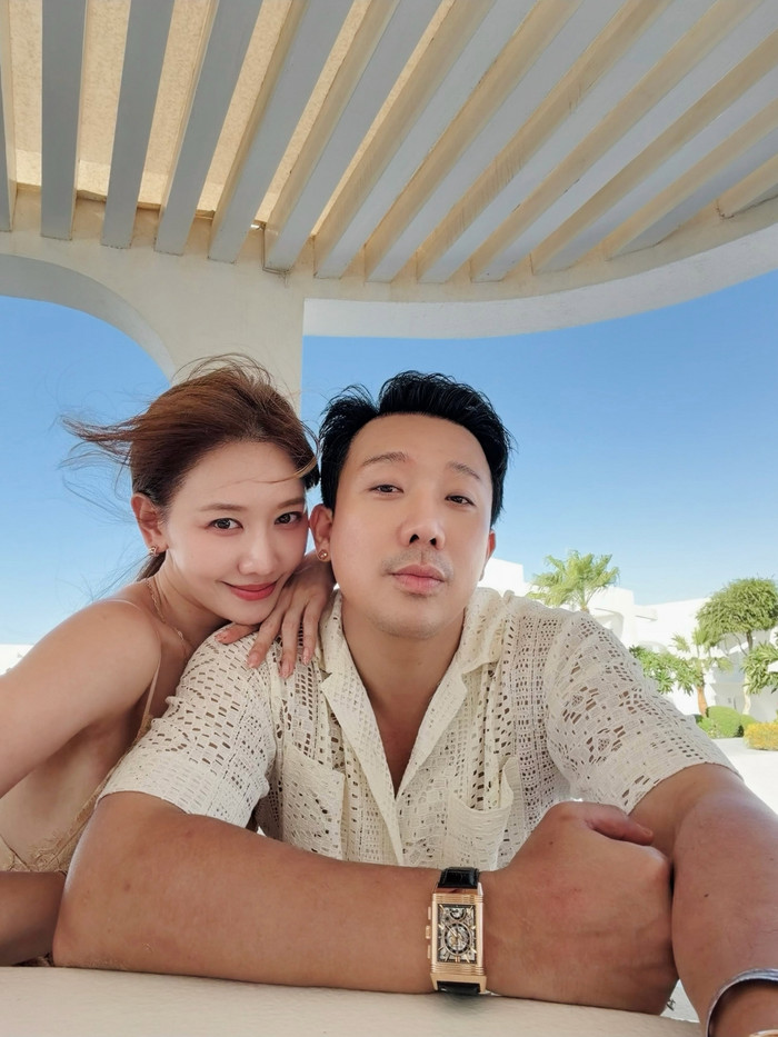 Trấn Thành đang cùng Hari Won du lịch Ai Cập.