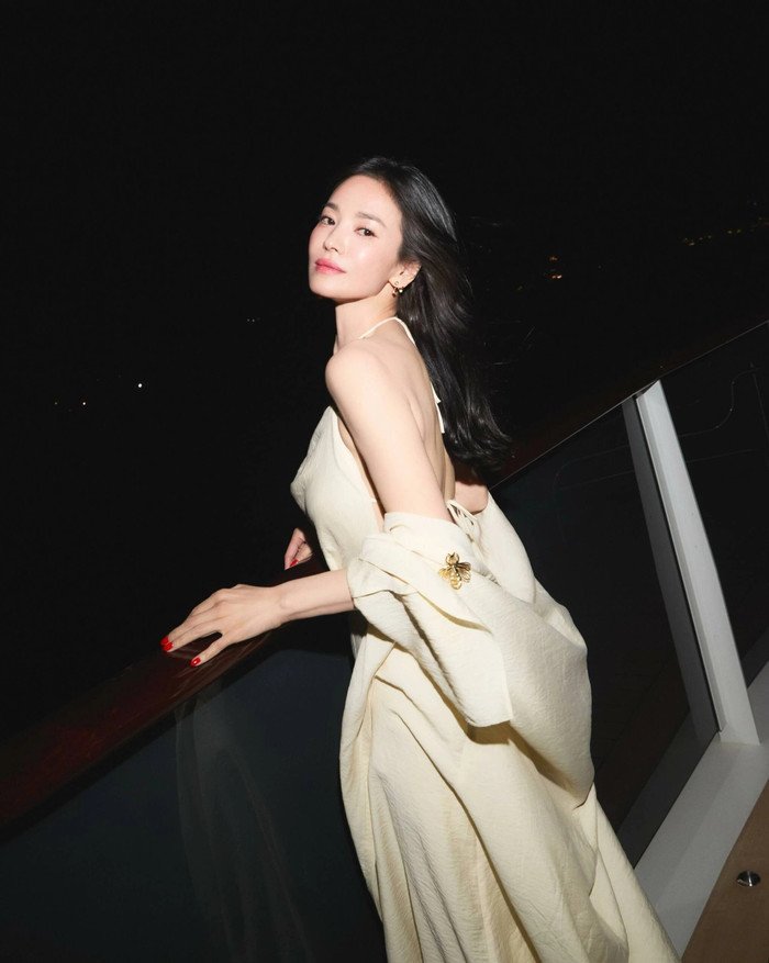 Song Hye Kyo đang được khán giả kỳ vọng sẽ bứt phá, gặt hái thành công với dự án phim kết hợp cùng Gong Yoo.