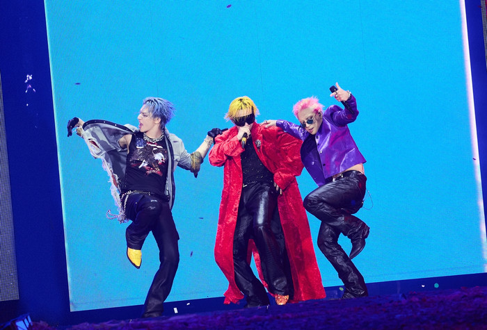 Món đồ đang được săn đón nhất lúc này trước thềm concert BIGBANG tại Hà Nội Ảnh 1