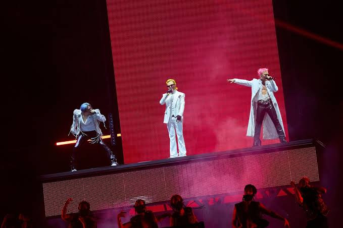 Hỗn loạn phe vé trước giờ G concert BIGBANG tại Hà Nội, lực lượng chức năng vào cuộc Ảnh 2