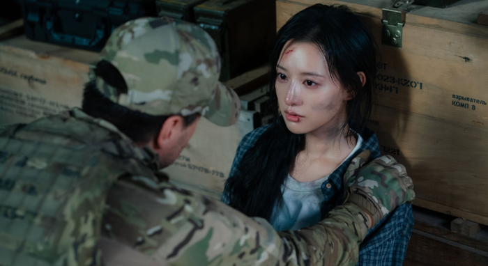 Kim Ji Won đối mặt với nguy hiểm trong quá khứ bí ẩn ở Doctor X.&nbsp;