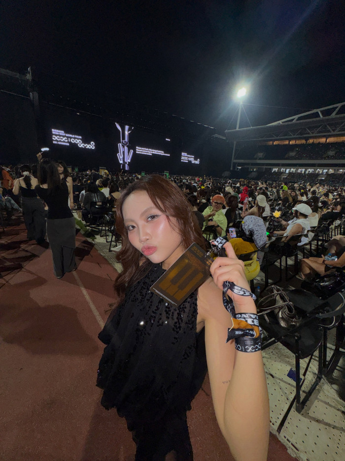 Phương Mỹ Chi hào hứng 'quẩy' tại concert BIGBANG ở Hà Nội.