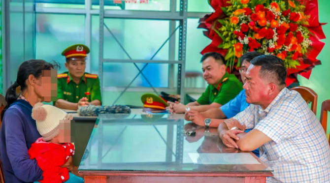 Ngành chức năng làm việc với bà L.