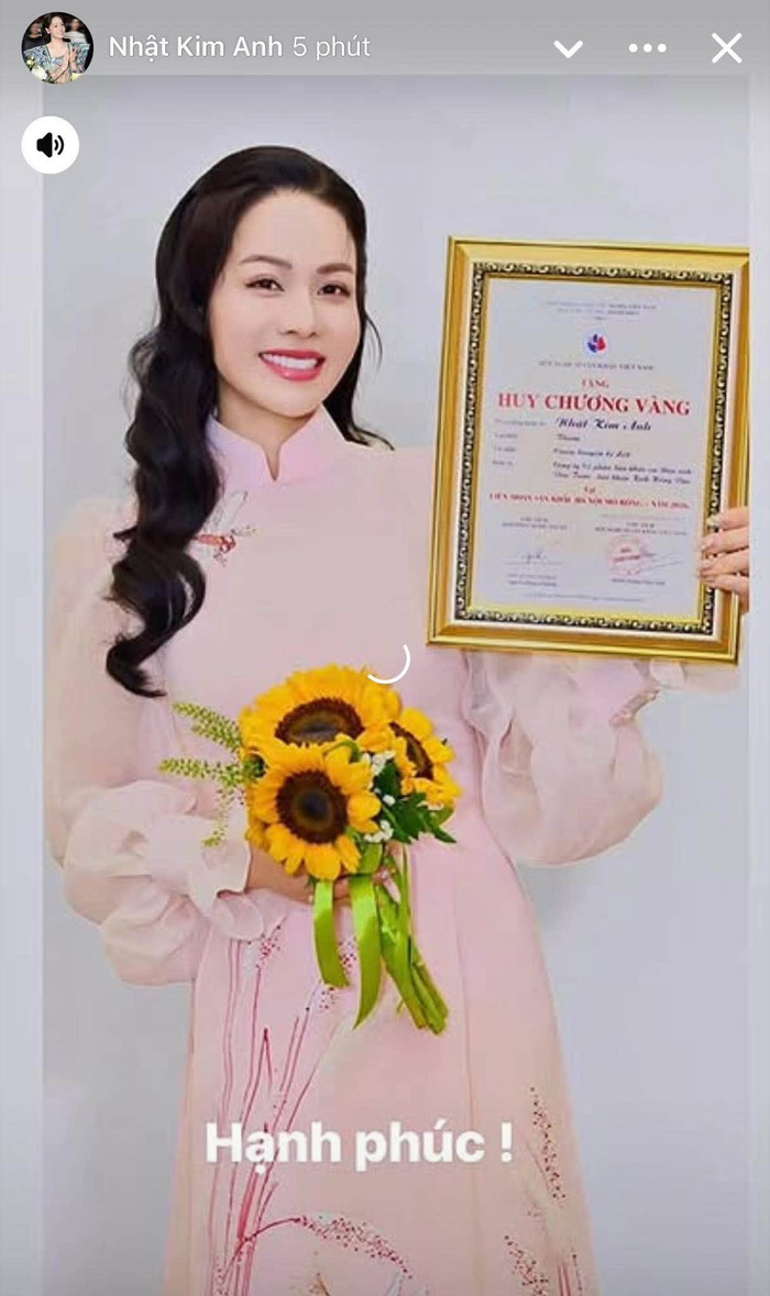 Nhật Kim Anh bày tỏ niềm hạnh phúc khi nhận Huy chương vàng.