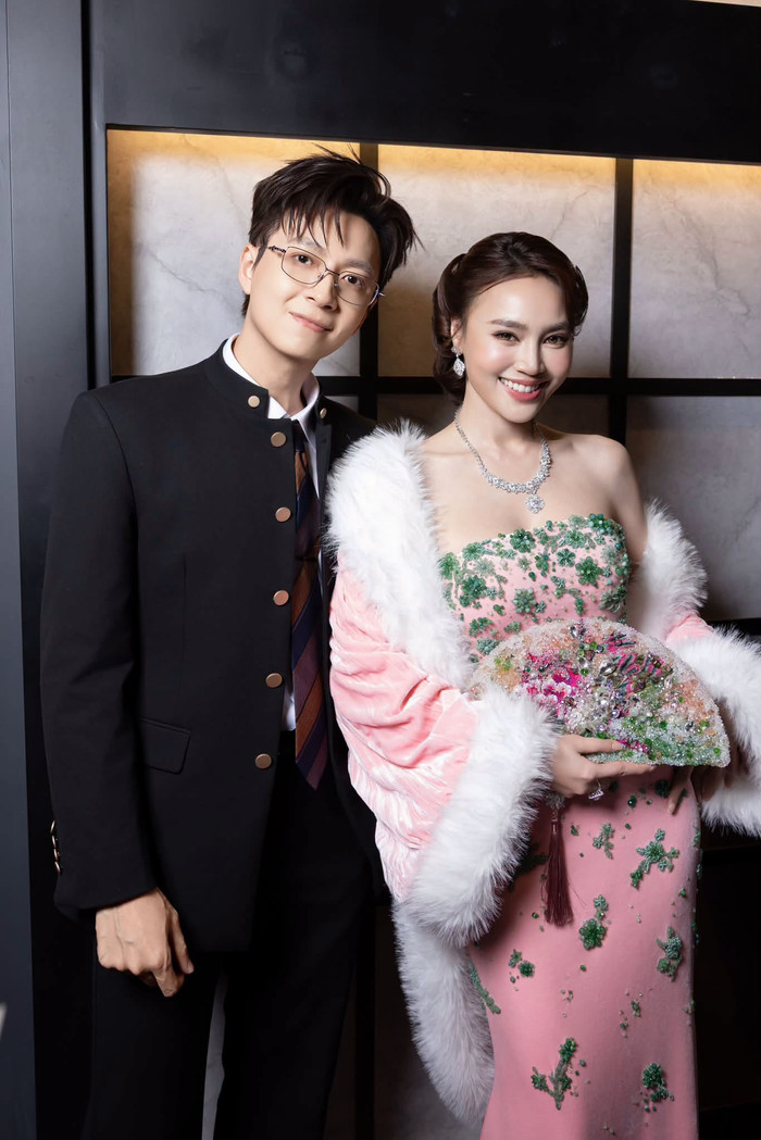 Ninh Dương Lan Ngọc và Ngô Kiến Huy hội ngộ tại sự kiện gần đây.