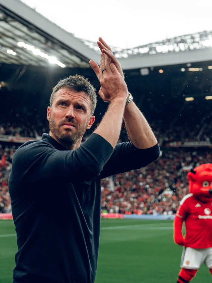 HLV Michael Carrick khẳng định ông không có ý định nói lời chia tay người hâm mộ Manchester United sau thất bại 0-3 trước Bournemouth tại Old Trafford. Ảnh: Manchester United