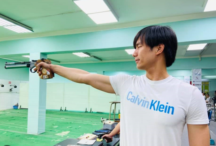 Nhan Phúc Vinh chia sẻ những cảm xúc khi có cơ hội hóa thân thành xạ thủ Hoàng Xuân Vinh.
