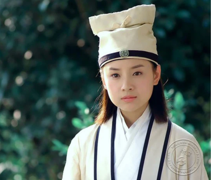 Đổng Khiết vào vai Chúc Anh Đài năm 2007.