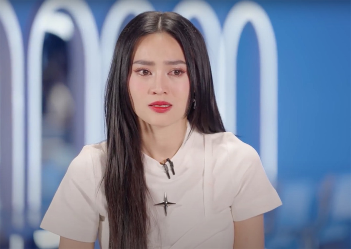 Ninh Dương Lan Ngọc chia sẻ câu chuyện bị 'đá ra khỏi group'.