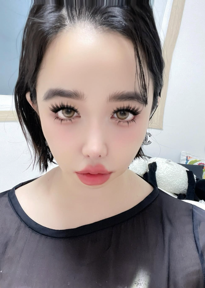 Hình ảnh mới nhất của Park Bom.