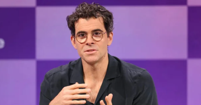 CEO Instagram Adam Mosseri từng ưu tiên phát triển video ngắn trước khi nền tảng thử nghiệm hướng đi mới. Ảnh: Getty Images.