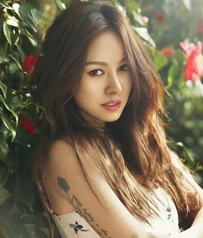 Với động thái mới nhất từ Lee Hyori, người hâm mộ mong chờ màn tái hợp của cô cùng các thành viên nhóm nhạc Fin.K.L đình đám một thời của làng giải trí Hàn Quốc.