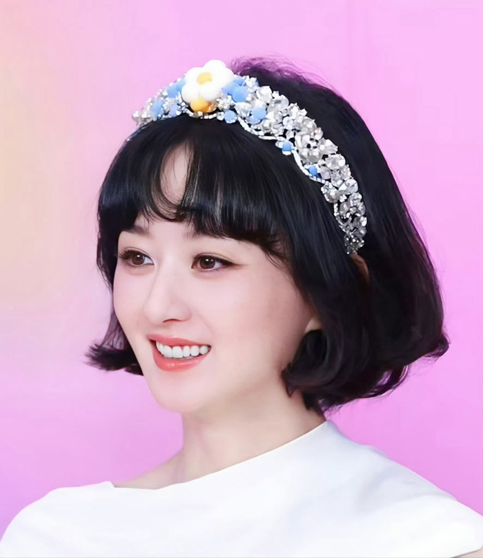 Triệu Lệ Dĩnh gây chú ý khi được cho là đã hơn 13 tháng chưa gia nhập đoàn phim mới. Ảnh: Weibo.