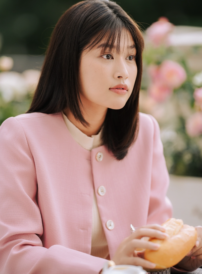 Đoàn Thiên Ân trong phim Nụ Hôn Bạc Tỷ.
