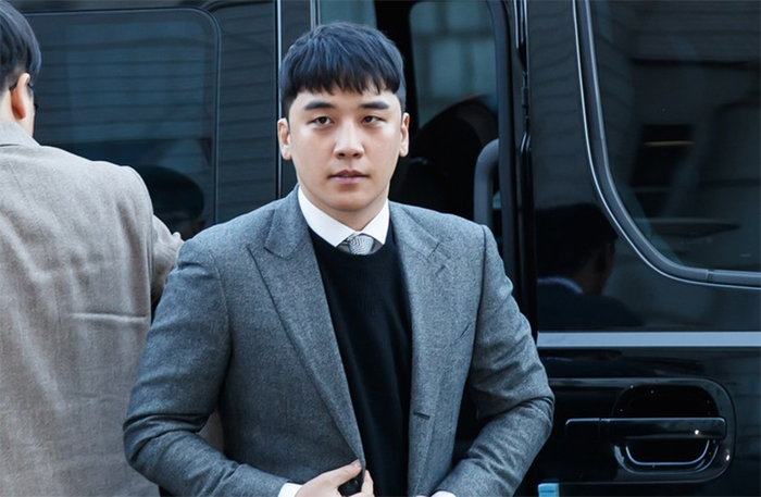 Seungri được cho là đã hoàn tất thủ tục đăng ký kết hôn với một phụ nữ ngoài ngành giải trí, hiện ở độ tuổi 20.