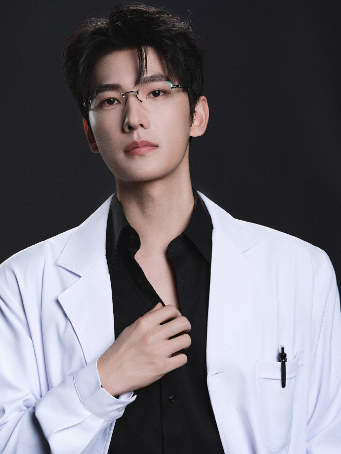 Một bộ phận người hâm mộ Dương Dương phản đối dự án vì lo ngại nam diễn viên tiếp tục bị đóng khung trong dòng phim ngôn tình.