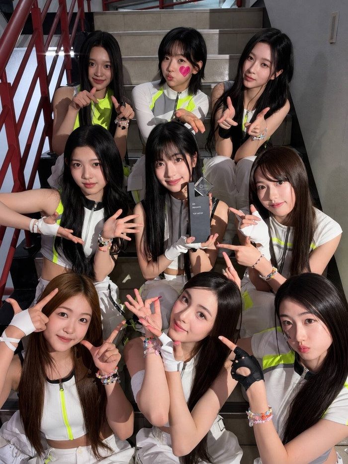 A2O LITE gây sốt tại Nhật Bản, ca khúc debut vươn lên vị trí số 1 trên Oricon Ảnh 1