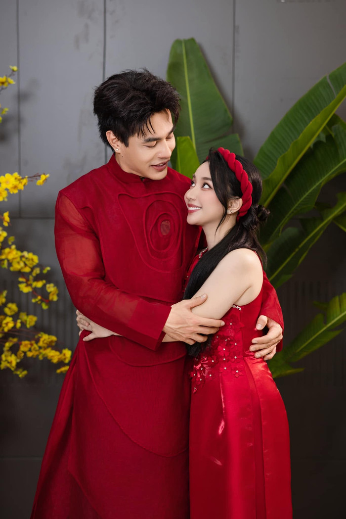 Quỳnh Quỳnh đảm nhận công việc chăm sóc 3 con cũng như kinh doanh online trong thời gian Lê Dương Bảo Lâm vắng nhà dài ngày.