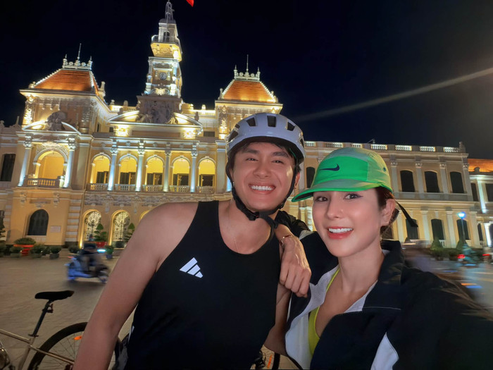 Diệp Lâm Anh hào hứng khoe tin vui khi vừa cùng bạn trai là Phạm Kiên hoàn thành 25km đạp xe.