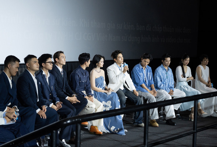 Võ Điền Gia Huy và Lãnh Thanh cùng xuất hiện tại showcase dự án điện ảnh Bò Sữa Bay.