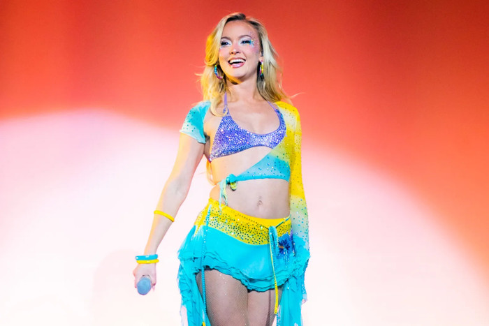 Zara Larsson nhắm tới sân khấu chính Coachella Ảnh 1