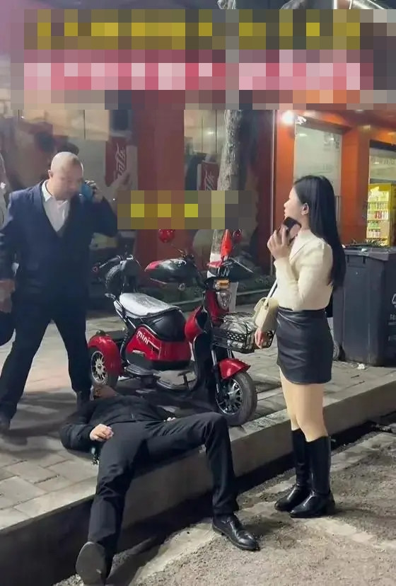Chồng mới say mèm trên đường, người phụ nữ gọi chồng cũ nhờ làm một việc Ảnh 2