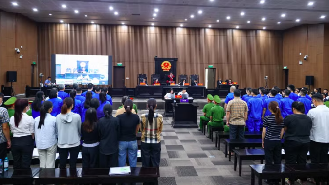 Toàn cảnh phiên tòa.
