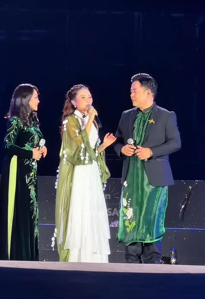 Ca sĩ Quang Lê bày tỏ niềm hạnh phúc, tự hào khi chứng kiến Phương Mỹ Chi ngày càng thành công. (Ảnh chụp màn hình từ TikTok Làn Sóng Sao)