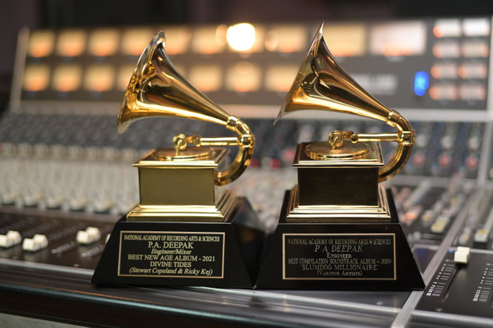 Vắng BTS, Stray Kids: Kèn GRAMMY đầu tiên của Asian pop liệu có 'mất giá'? Ảnh 1