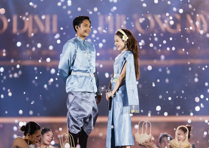 Bảo Định và Phương Mỹ Chi tái hiện câu chuyện tình cảm trong Thiên Đường Với Người Thương. Ảnh: NSX