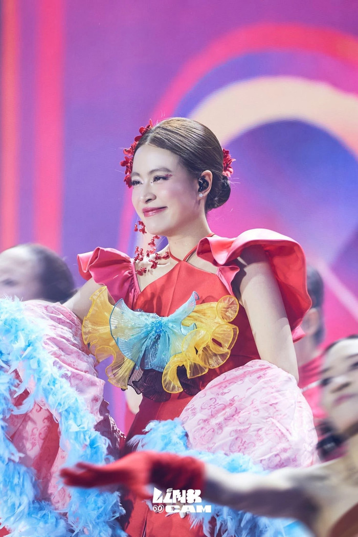 Sự trở lại của Hoàng Thùy Linh được đông đảo khán giả trông đợi.