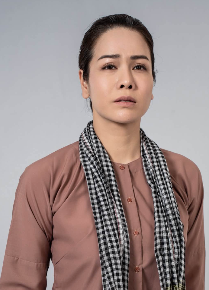 Nhật Kim Anh đảm nhận vai Thắm, nữ thanh niên xung phong có số phận nhiều mất mát. Ảnh: NSX