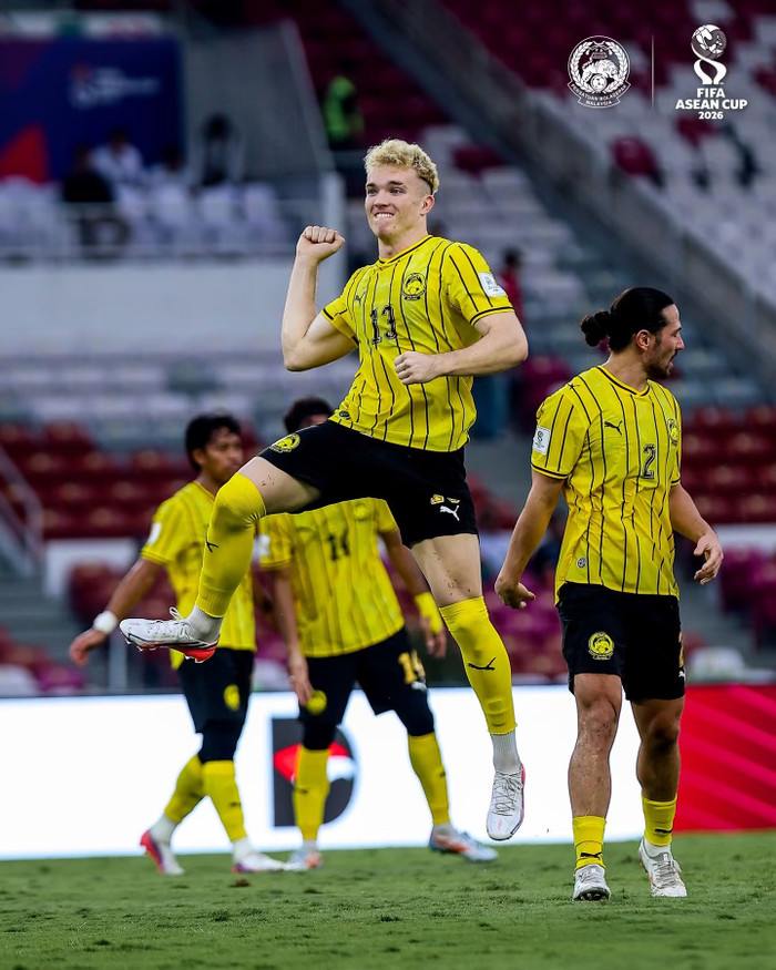 CĐV Malaysia dành nhiều lời khen cho đội nhà sau chiến thắng 1-0 trước tuyển Việt Nam, đặc biệt ấn tượng với hàng thủ không để thủng lưới. Ảnh: Malaysia NT