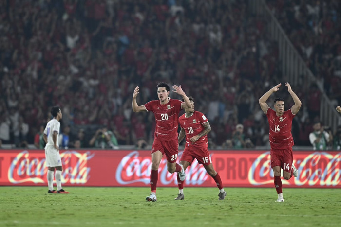 Indonesia tạo nên màn đăng quang nghẹt thở khi đánh bại Thái Lan trên chấm luân lưu, sau trận chung kết có tới 4 bàn thắng sau 120 phút. Ảnh: FAT
