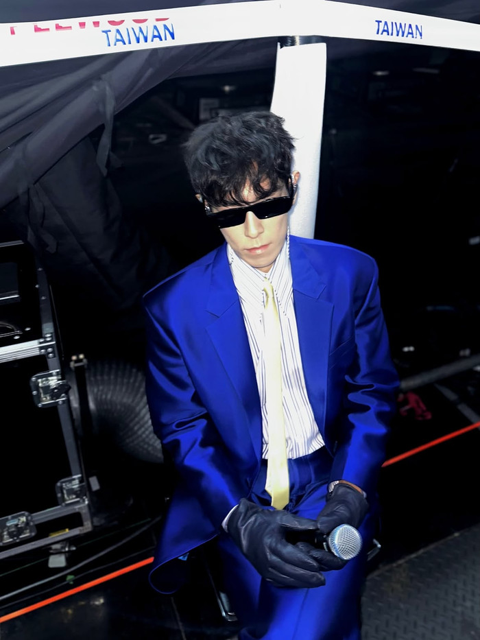 T.O.P 'gặp biến' sau khi công khai hẹn hò Nana Ảnh 2