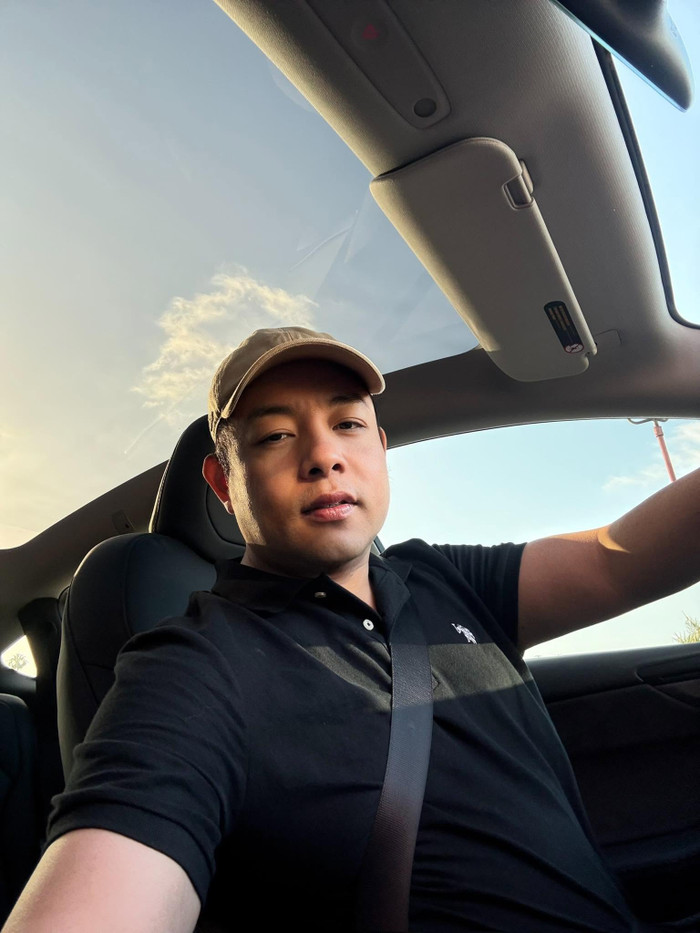 Quang Lê duy trì sức hút sau nhiều năm hoạt động nghệ thuật.