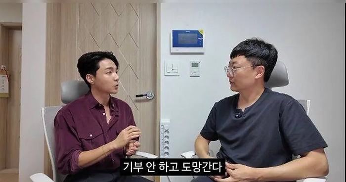 Roy Kim chia sẻ điều khiến anh nhớ mãi là việc anh không công khai hoạt động thiện nguyện lại vô tình khiến bản thân trở thành đối tượng bị chỉ trích.