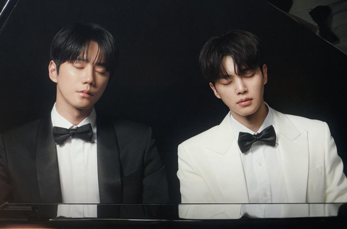 Four Hands, Two Sonatas khép lại hành trình của Jeong Yo và Pi O bằng những rung động nhẹ nhàng. Ảnh: NSX