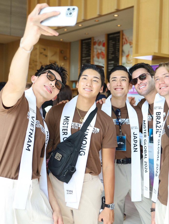 Đại diện Việt Nam cùng các thí sinh tại Mister Global 2026.