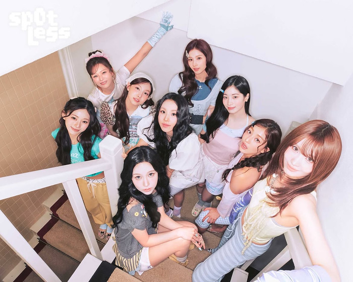 Hụt hẫng với sự kiện kỷ niệm 11 năm của TWICE Ảnh 3