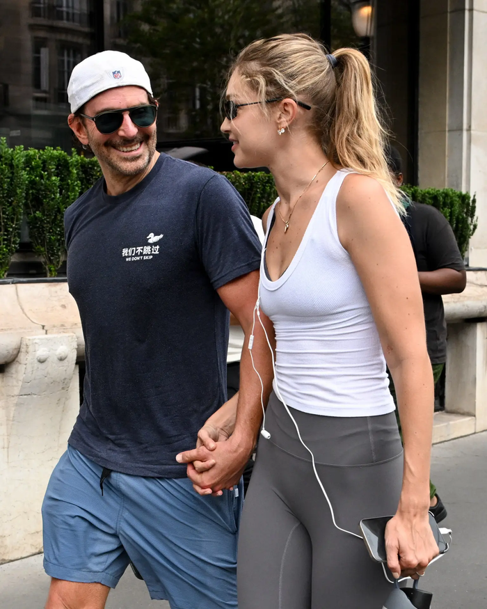 Bradley Cooper và Gigi Hadid bắt đầu hẹn hò từ cuối năm 2023.&nbsp;
