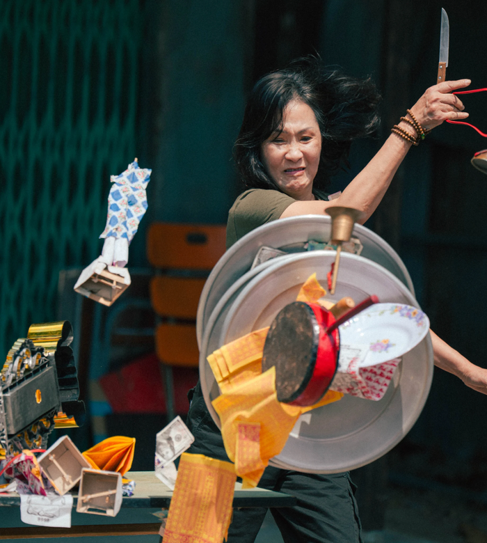 Lên Hương ghi nhận doanh thu gần 94 tỷ đồng tại phòng vé Việt tính đến sáng 7/10.
