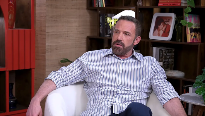 Ben Affleck nhắc lại việc cha anh - Timothy qua đời vào tháng 4, còn mẹ anh - Chris mất vào tháng 6 năm nay.