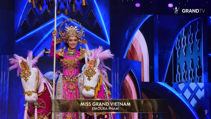 Đại diện Việt Nam tại phần thi National Costume của Miss Grand International 2026.