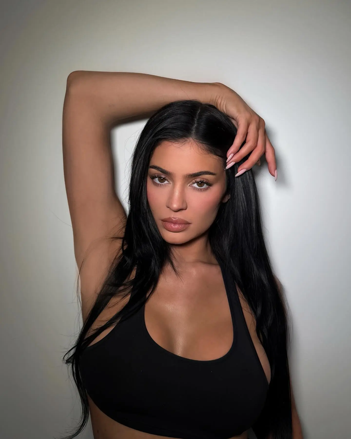 Kylie Jenner chuẩn bị có bước tiến lớn trong lĩnh vực diễn xuất khi đảm nhận vai chính trong series phim giật gân Bachelorette Weekend.